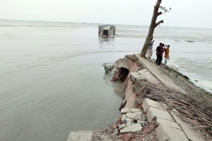 সিরাজগঞ্জে ২১৬ গ্রামের মানুষ পানি বন্দী
