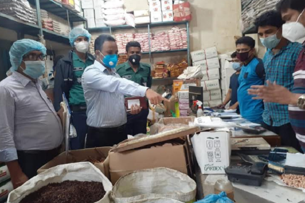 অস্বাস্থ্যকর পরিবেশে খাদ্য উৎপাদন: ২৩ হাজার টাকা অর্থদণ্ড