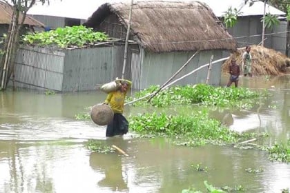 বিপদসীমার উপর দিয়ে প্রবাহিত হচ্ছে তিস্তার পানি, ২৫ হাজার মানুষ পানিবন্দি