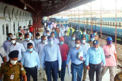 ‘পাকশীতে রেলওয়ের অবৈধ দখল উচ্ছেদ করা হবে’