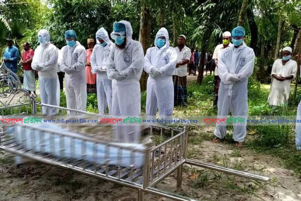 সুদের টাকার জন্য করোনায় মৃতের লাশ দাফনে বাধা!