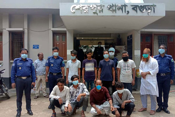 বগুড়ার পুলিশি অভিযানে ২ ইউপি সদস্যসহ গ্রেফতার ১০