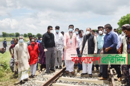 যাচাই-বাছাই শেষে বিরল স্থলবন্দরের কাজ শুরু হবে: রেলমন্ত্রী