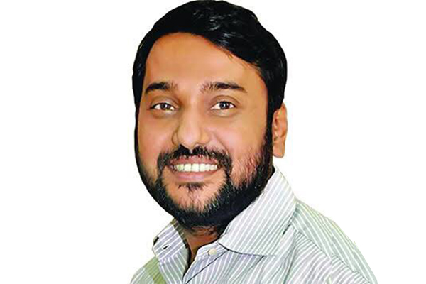 হঠাৎ সম্রাটের মৃত্যুর গুজব! 