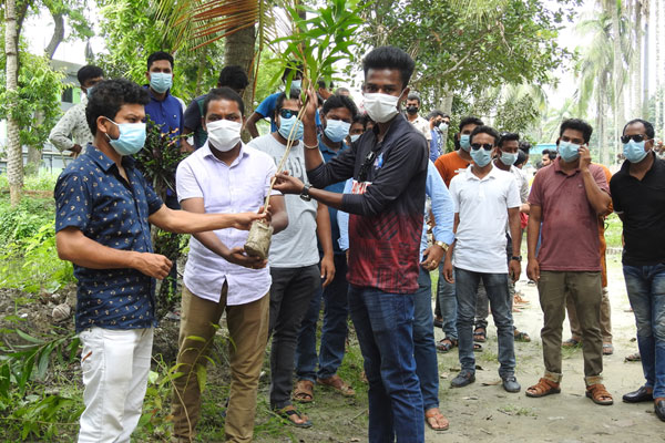 মাগুরায় মুজিববর্ষ উপলক্ষে ছাত্রলীগের বৃক্ষ রোপণ কর্মসূচি
