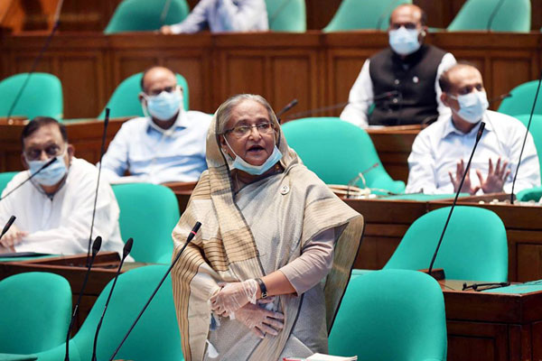 করোনায় মৃত প্রবাসীর পরিবার পাবে ৩ লাখ টাকা করে : প্রধানমন্ত্রী
