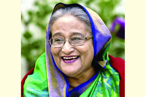 সংকট মোকাবিলায় মাঠ প্রশাসনে প্রধানমন্ত্রী