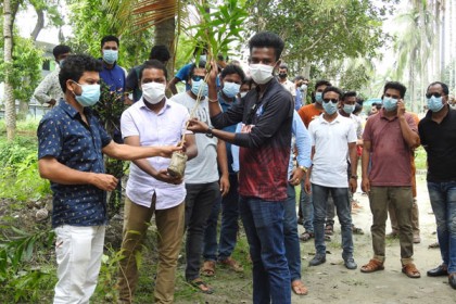 মাগুরায় মুজিববর্ষ উপলক্ষে ছাত্রলীগের বৃক্ষ রোপণ কর্মসূচি