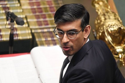 তরুণদের জন্য কর্মসংস্থান তৈরিতে ২ বিলিয়ন পাউন্ডের প্রকল্প ব্রিটেনের