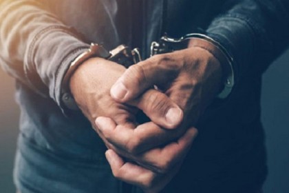 শ্রীপুরে চাঁদাবাজির অভিযোগে আওয়ামী লীগ নেতাসহ আটক ৩