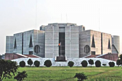 বাংলাদেশ ব্যাংক গভর্নরের মেয়াদ বাড়াতে সংসদে বিল