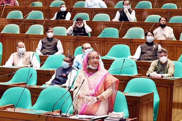 আমরাই ধরি আবার আমাদেরকেই দোষারোপ : প্রধানমন্ত্রী