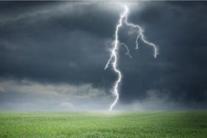 রংপুরে বজ্রপাতে দুইজনের মৃত্যু