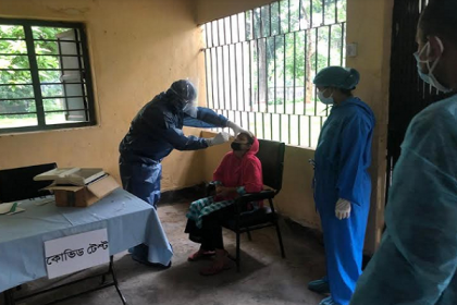 দিনাজপুরে গর্ভবতী নারীদের জন্য সেনাবাহিনীর বিনামূল্যে চিকিৎসাসেবা