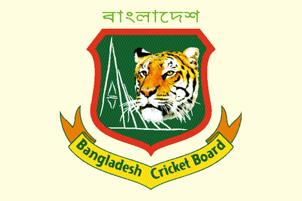 মাঠে গড়াচ্ছে প্রিমিয়ার ক্রিকেট! 