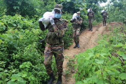 পার্বত্যাঞ্চলে সেনাবাহিনীর খাদ্য সহায়তা অব্যাহত