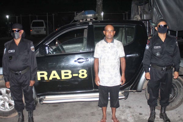 মাদারীপুরে কলেজছাত্রীকে ধর্ষণের অভিযোগে যুবক আটক