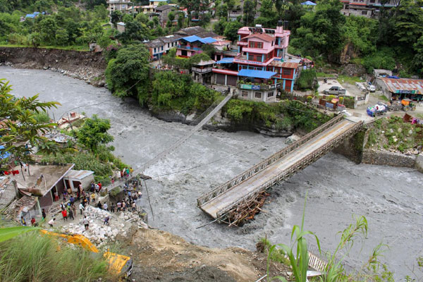 নেপালে ভয়াবহ বন্যা ও ভূমিধস, ৪০ জনের মৃত্যু