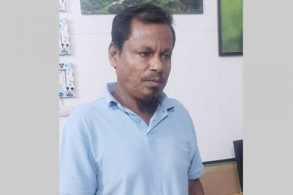 নন্দীগ্রামে সেই ধর্ষক হাফেজ গ্রেফতার