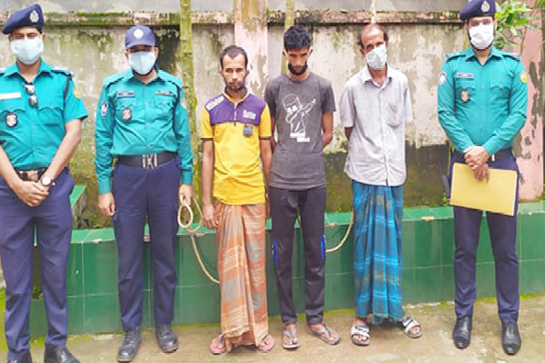 বরিশালে চুরির ঘটনায় তিন আসামি গ্রেফতার