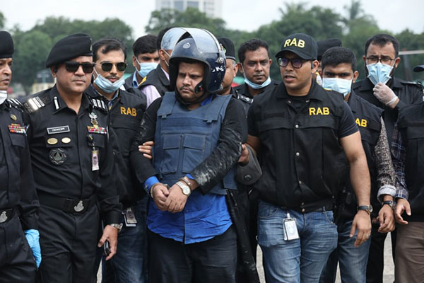 ইছামতি খাল দিয়ে সাহেদকে নিয়ে যাচ্ছিলেন ‘বাচ্চু মাঝি’