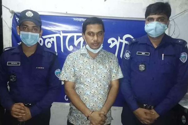 নোয়াখালীতে ভুয়া চিকিৎসক গ্রেফতার
