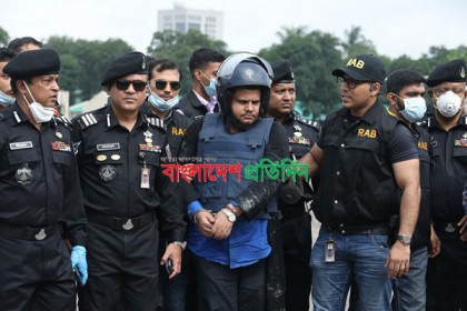 ঢাকায় আনা হয়েছে গ্রেফতার হওয়া রিজেন্ট গ্রুপের চেয়ারম্যান সাহেদকে