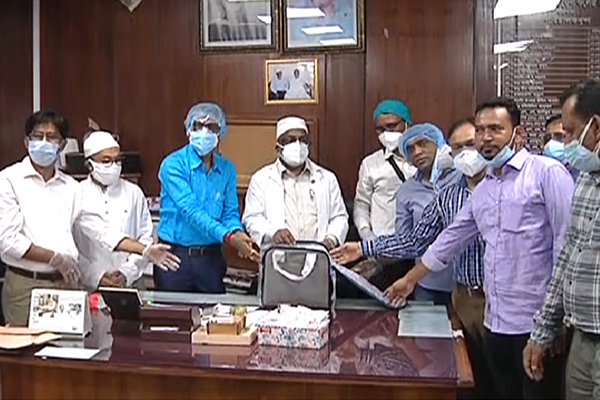 বরিশাল শের-ই বাংলা মেডিকেলে হাই ফ্লো ন্যাজাল ক্যানুলা দান