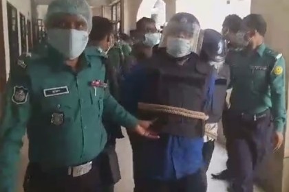 আদালতে নেয়া হয়েছে রিজেন্ট হাসপাতালের চেয়ারম্যান সাহেদকে