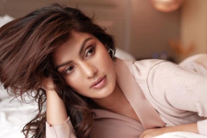 আমাকে ধর্ষণের হুমকি দেওয়া হচ্ছে: রিয়া