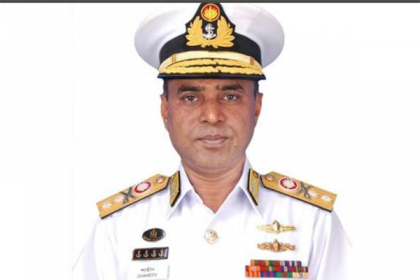 নৌ বাহিনীর প্রধান হিসেবে নিয়োগ পেলেন শাহীন ইকবাল