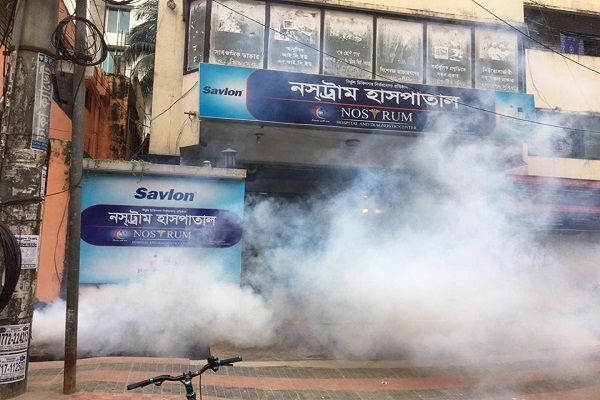 ২য় দিনে ঢাকা উত্তরের ৩৭ হাসপাতালে বিশেষ মশকনিধন কার্যক্রম 