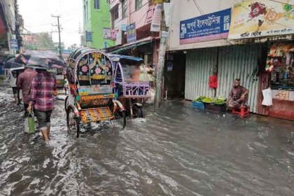 চট্টগ্রামে রেকর্ড পরিমাণ বৃষ্টি, নিম্নাঞ্চলে জলাবদ্ধতা