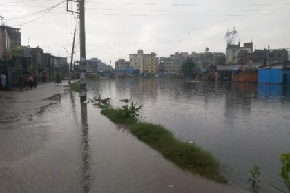 ডুবে গেছে ডিএনডির অধিকাংশ রাস্তা, মেগা প্রকল্প বাস্তবায়ন জরুরি