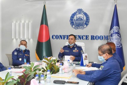 মাস্ক ব্যতীত কেউ পশুর হাটে প্রবেশ করতে পারবে না: আইজিপি