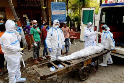 করোনায় মৃত্যুর নতুন রেকর্ড ভারতে, আক্রান্ত ছাড়াল ১৩ লাখ