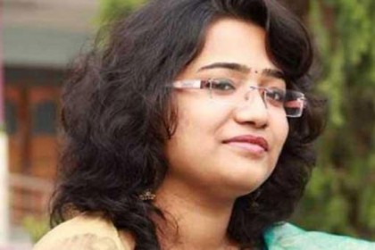 লকডাউনে স্বামীকে কাছে না পেয়ে স্ত্রীর আত্মহত্যা