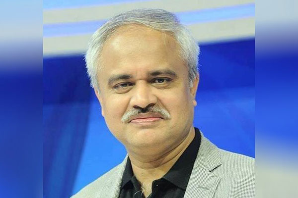 মন্ত্রিত্ব মিডিয়া ও আয়রন লেডির নিঃসঙ্গতা
