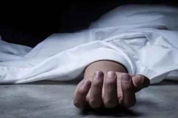 ছেলে বিদেশে, মৃত্যুুর পর বাসায় পচল একাকী মায়ের লাশ!