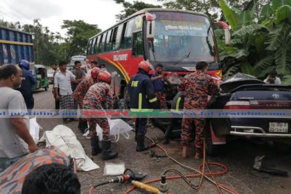 সিলেটের ওসমানীনগরে বাস-প্রাইভেটকার মুখোমুখি সংঘর্ষ, নিহত ৫