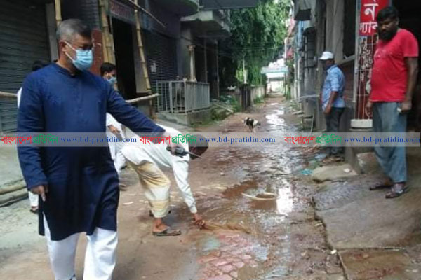 ধামরাইয়ে ৫ ঘন্টায় পশুর বর্জ্য 
অপসারণ