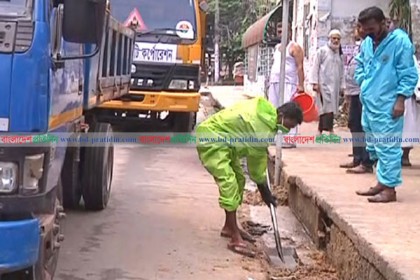 বরিশালে ৭ ঘন্টার মধ্যে পশুর বর্জ্য অপসারণ সিটি করপোরেশনের