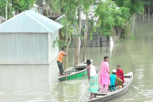 কুড়িগ্রামে বন্যায় সাড়ে তিন লক্ষাধিক বানভাসীর দুর্দশা, বিবর্ণ ঈদ