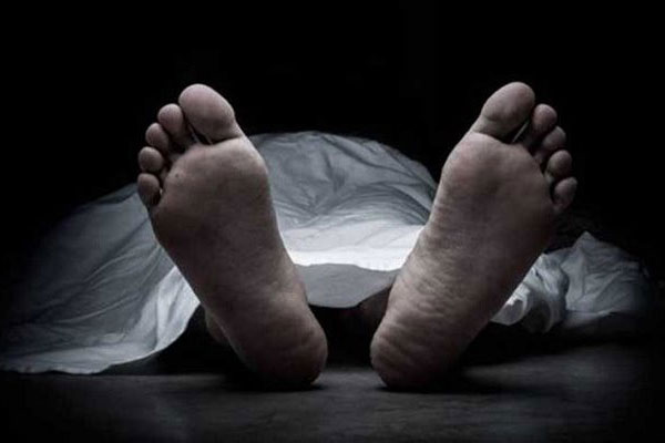 মোরেলগঞ্জে গাছের সাথে ঝুলানো অজ্ঞাত যুবকের রক্তাক্ত মরদেহ