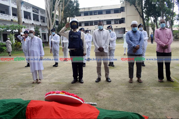 চাঁদপুরে আওয়ামী লীগ নেতা শহীদ উল্লাহ মাস্টারের দাফন