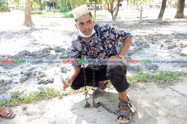 শ্বশুরের কাছে পাওনা টাকা চাইতে গিয়ে শিকলবন্দি জামাই