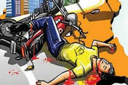 রাজধানীতে মোটরসাইকেলের নিয়ন্ত্রণ হারিয়ে অজ্ঞাত যুবক নিহত
