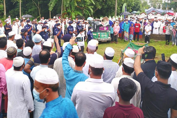 সাবেক এমপি এটিএম আলমগীরকে রাষ্ট্রীয় মর্যাদায় দাফন