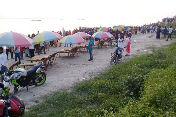 নাটোরের হালতি বিল যেন 'মিনি কক্সবাজার'
