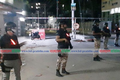 সিলেটে মোটরসাইকেল ঘিরে বোমাতঙ্ক